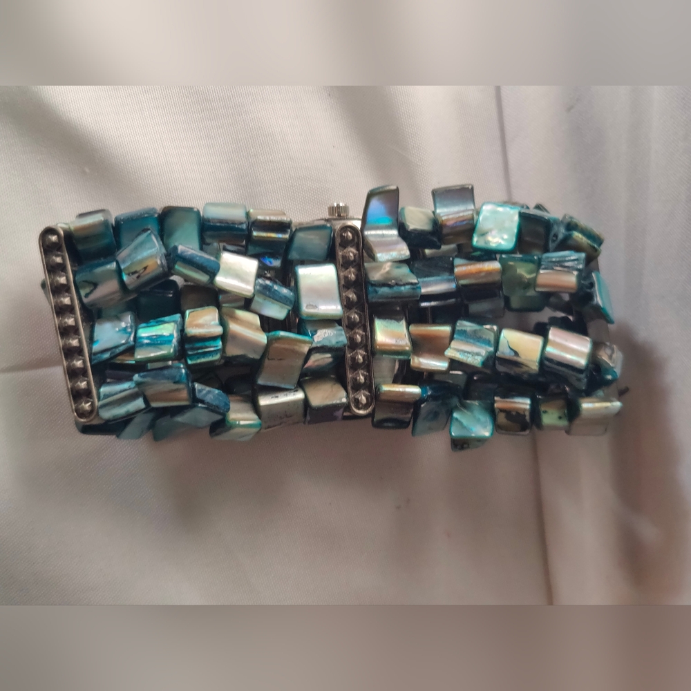 Silver Quartz Watch with Blue Shell Strap - Picture 3 of 4